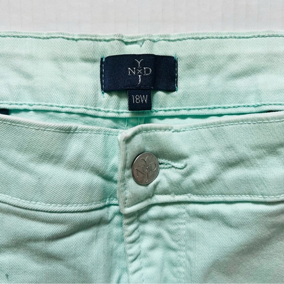 NYDJ Skinny Jeans in Mint Green Size 18W - Picture 6 of 7